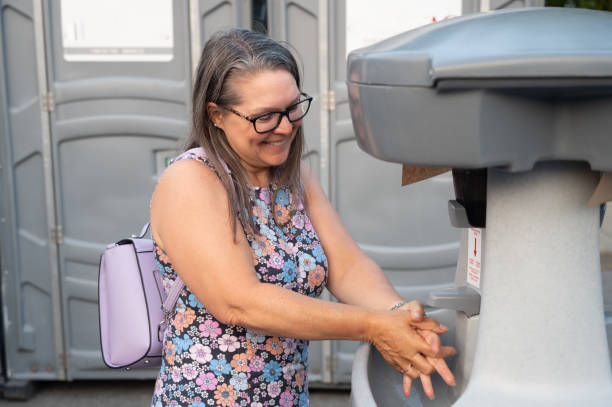 Best Portable toilet rental cost  in Gonzales, CA